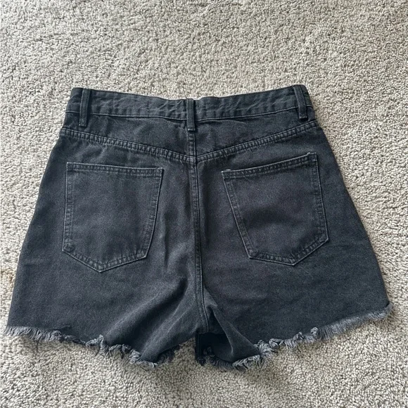 Cotton On Black Distressed Denim Shorts - Picture 2 of 3